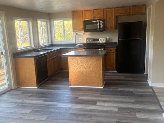 4th image of 6724 Rydberg Rd