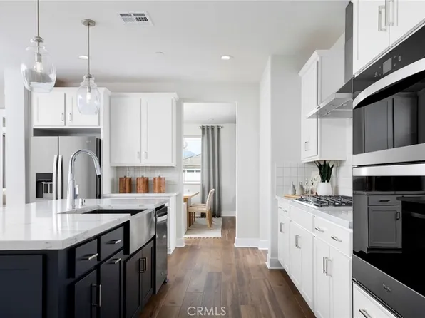 4009 Hudson Ln, Lake Elsinore, CA 92530
