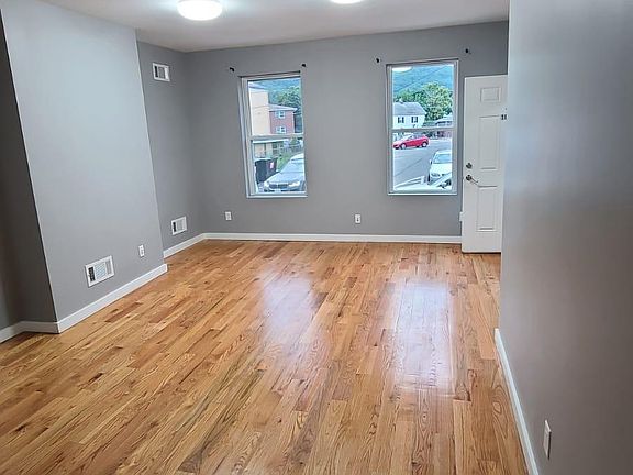 4th image of 19 4th St #101