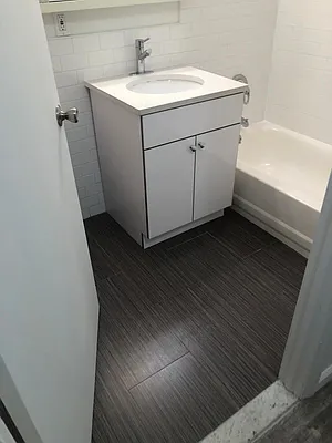 Rented by Property Link Mgmt, LLC | media 34