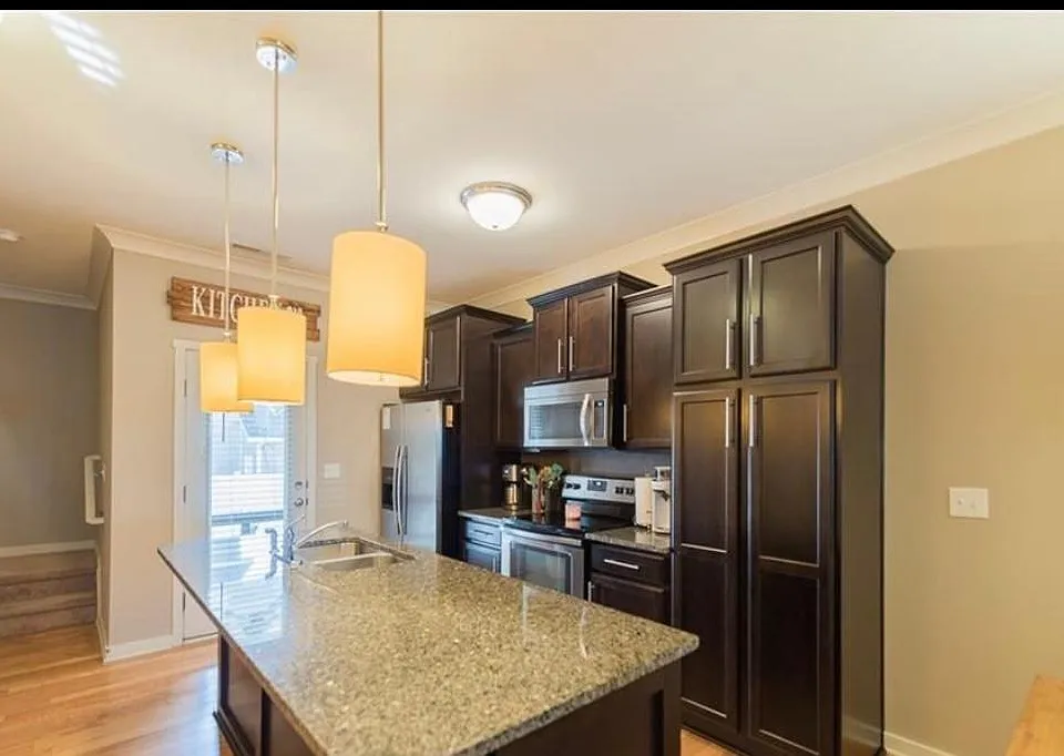 Eat in Kitchen