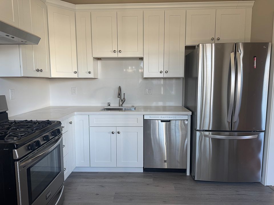 1st image of 324 Gladys Ave Unit 2