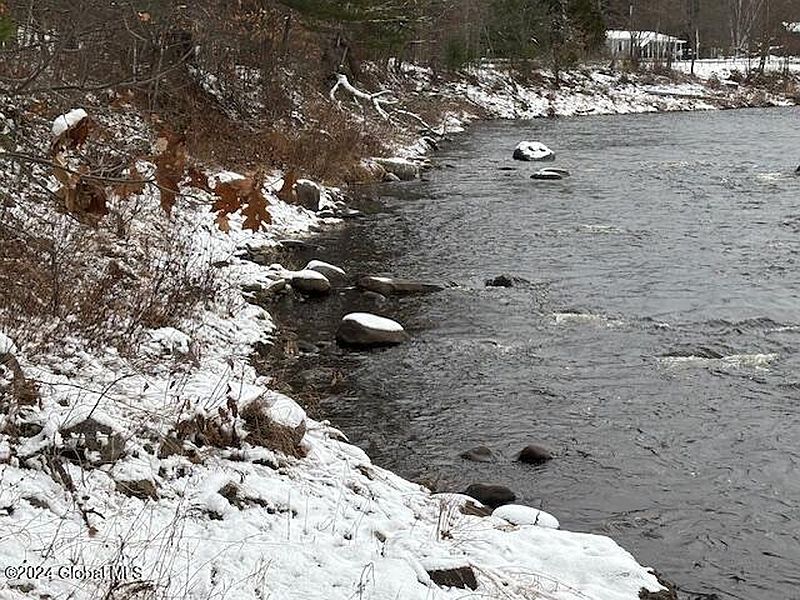 2nd image of 1295 Glen-Athol Road