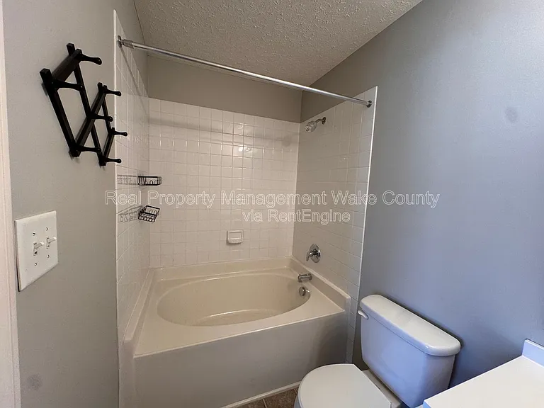 5228 Big Bass Dr — Photo 20