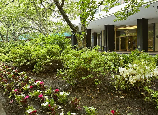 Sold by Brown Harris Stevens | media 25