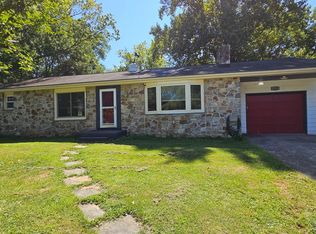 1609 Fiddlewood Dr, Lancaster, PA 17602