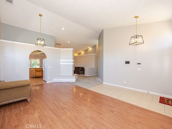 4th image of 7084 Aster Rd