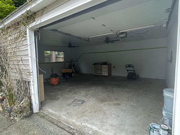 Lots of space in detached garage
