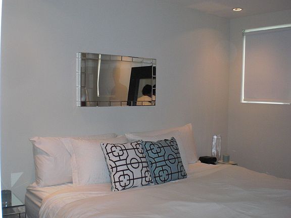 Bedroom with king size bed