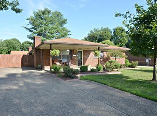 11207 Torrington Rd, Louisville, KY 40272