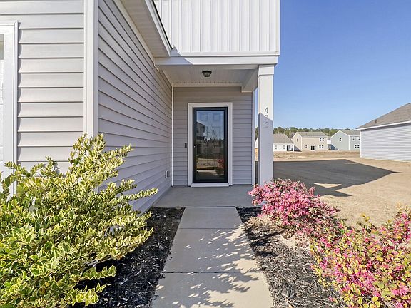 2nd image of 472 Pender Woods Dr