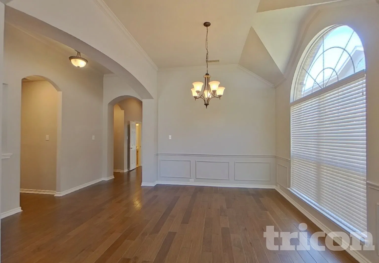 219 Hartley Lane Red Oak TX — Photo 3
