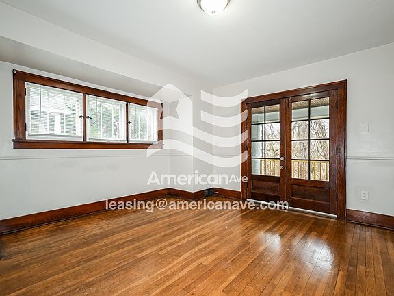 840108_003_wm_-_living_room_13613115.jpg