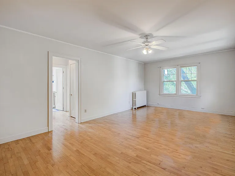 Cle-Mar Apartments — Photo 14