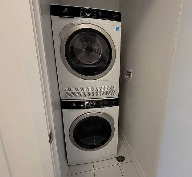 219 Dundas St E #2105 — Photo 9