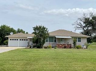 470 E Liberty St, Mill Shoals, IL 62862