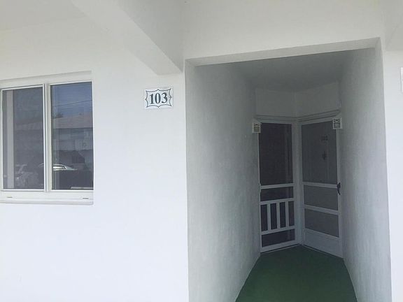 2nd image of 11 Westwood Ave APT 103A