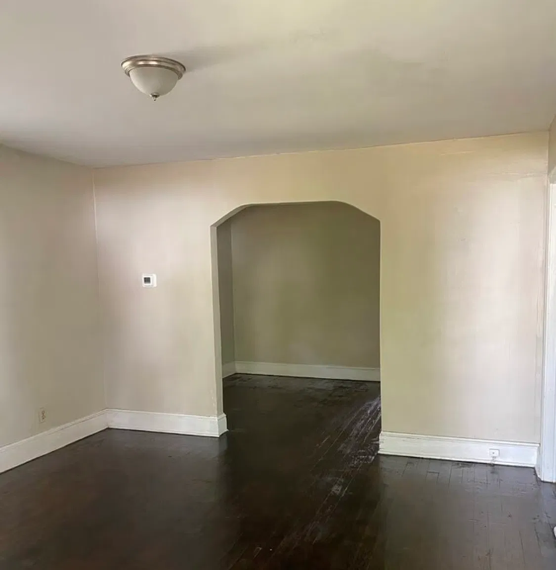 2 bed, 950 sqft, $1,200 — Photo 2