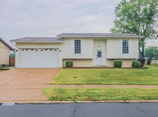 1857 Don Donna Dr, Florissant, MO