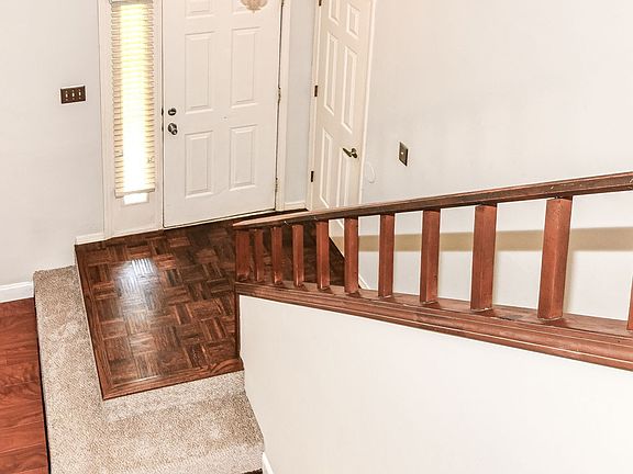 3rd image of 8980 Cinnebar Dr