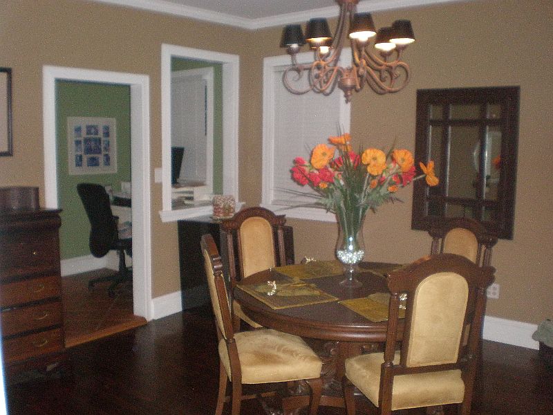 2nd image of 1433 Thomas Ave