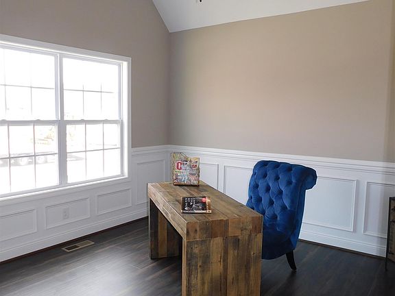 3rd image of 14 Hazelwood Ct Lot 14