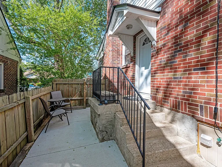 1022 Granada Ave #B — Photo 18