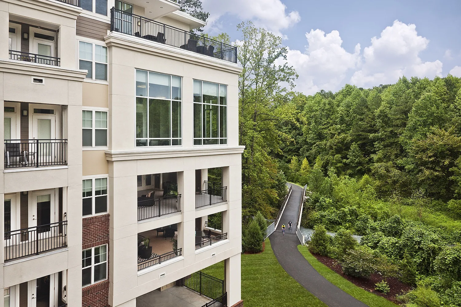 Marshall Park Apartments + Townhomes — Photo 1