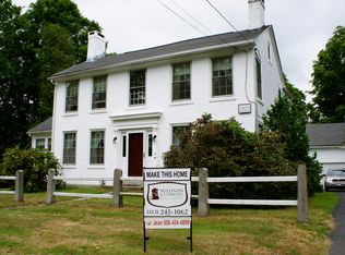 9 Main St, Wales, MA 01081