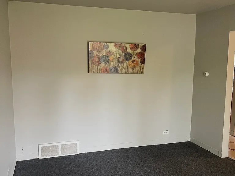 100 Vana Dr #8 — Photo 10