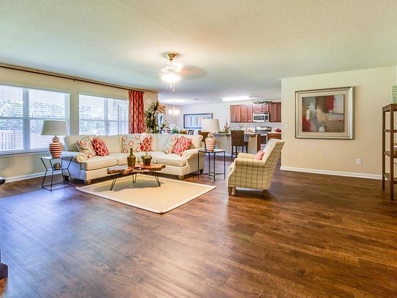 4th image of 21 Whisperwood Ln