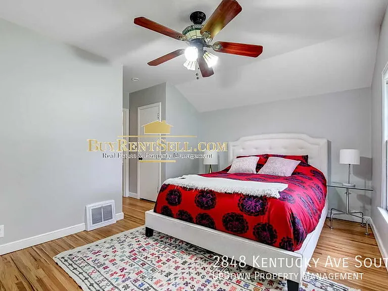 2848 Kentucky Ave S — Photo 8