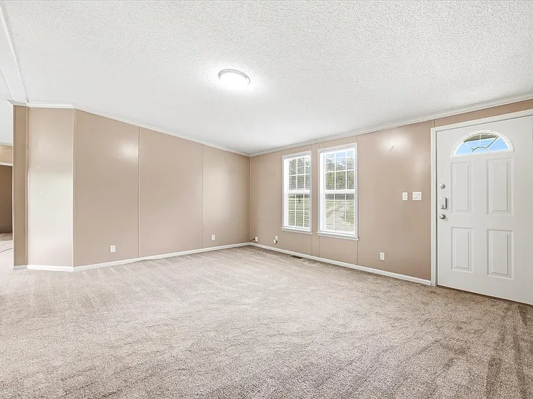 410 County Road 3823 — Photo 5