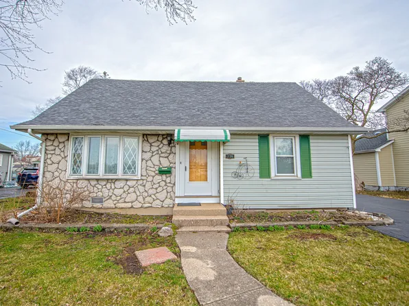 236 E Lyndale Ave, Northlake, IL 60164