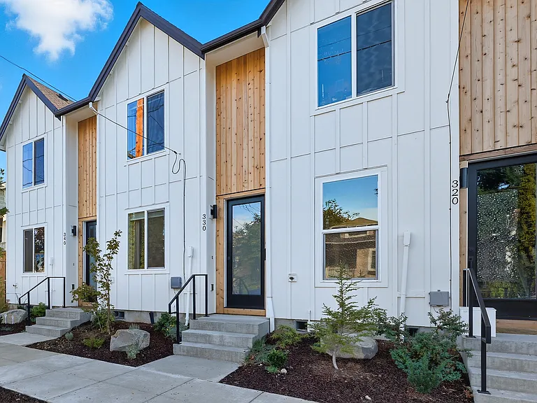 330 NE 58th Ave — Photo 14