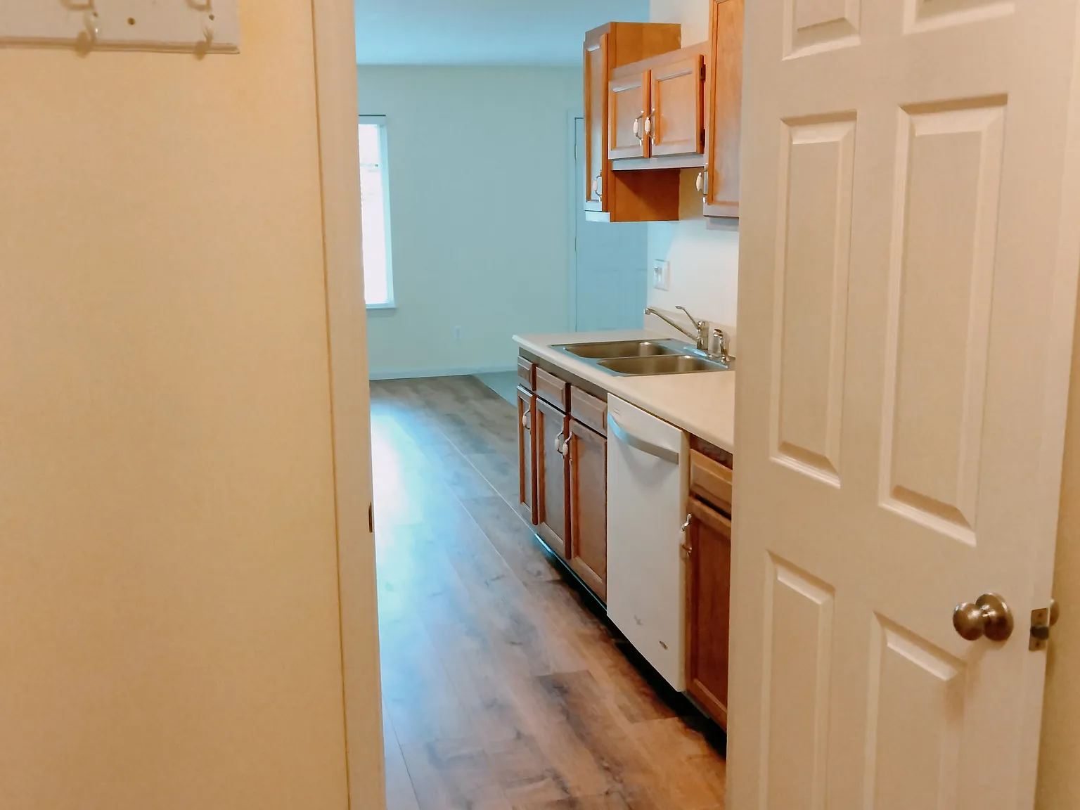 Enter into Kitchen from Laundry Rm