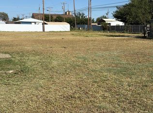 402 10th St, Ralls, TX 79357