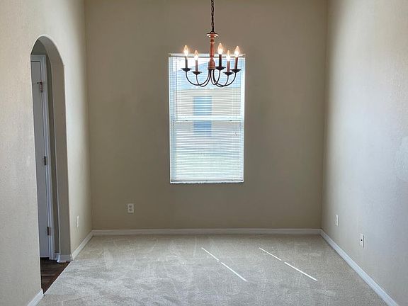 4th image of 213 Tower View Dr E