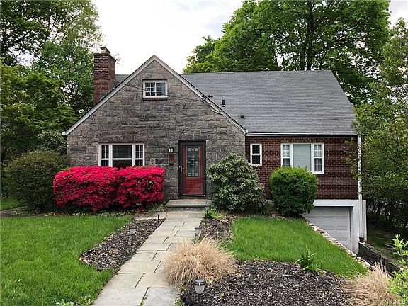 2nd image of 12 Bellevue Ave