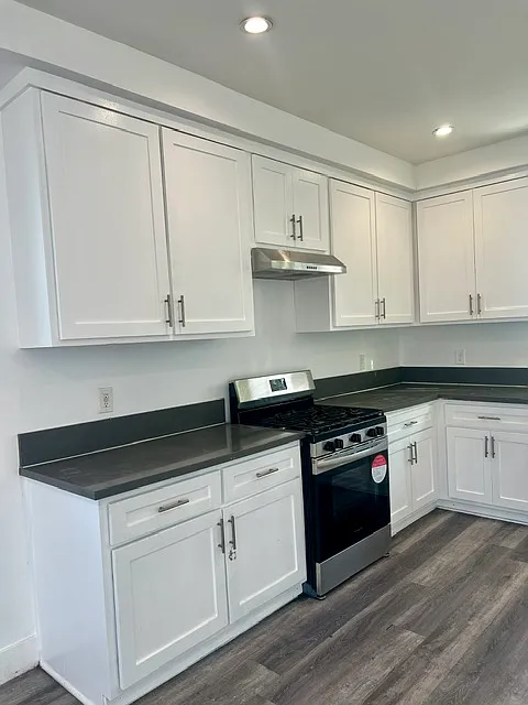 7 bed, 2750 sqft, $6,500 — Photo 4