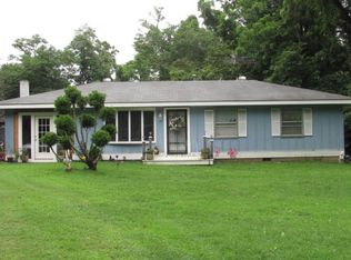 639 S Hill Banks Dr, Center Cross, VA 22437
