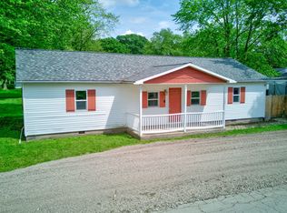 109 S West St, Sharpsville, IN 46068
