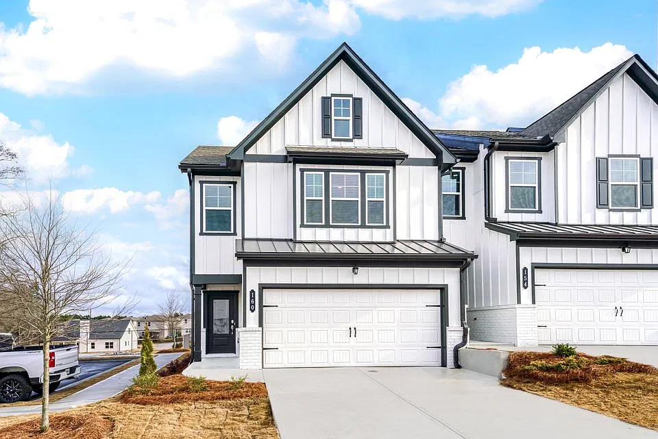 3 bed, 2.5 bath, 1831 sqft, $2,050 — Photo 1