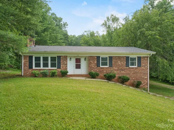 1068 & 1056 Cottrell Hill Rd NE, Lenoir, NC 28645