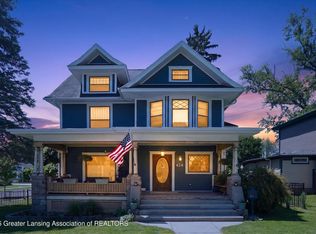 424 E Jefferson St, Grand Ledge, MI 48837