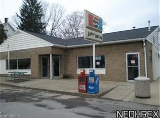 3819 W Main St, New Waterford, OH 44445