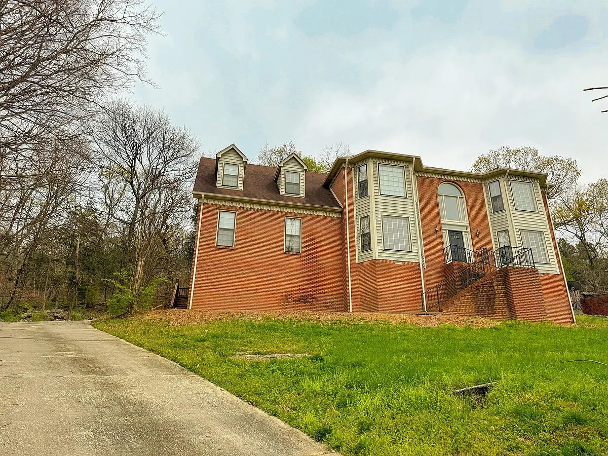 Building Photo - 7595 Foxfire Dr SE