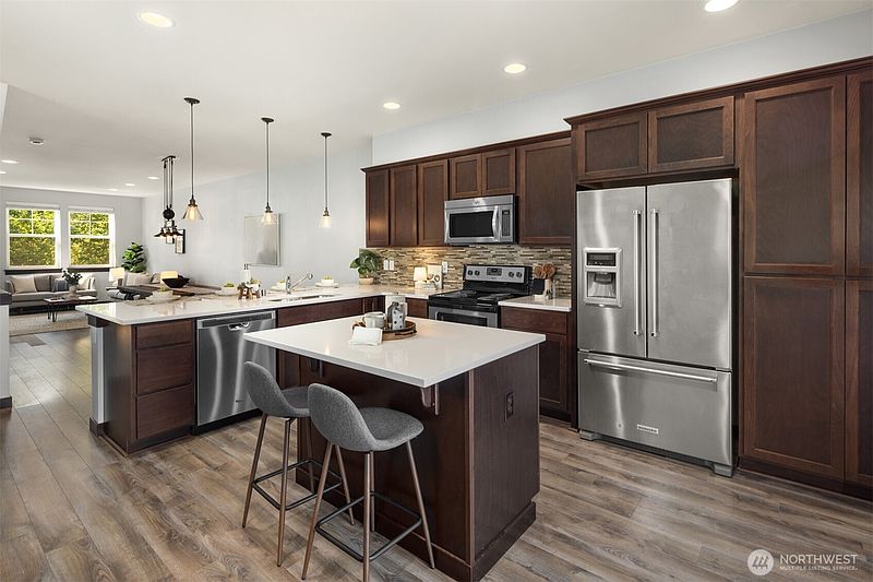 2nd image of 7174 27th Avenue SW