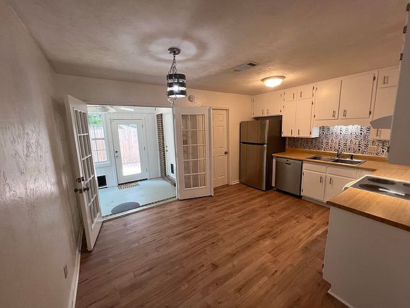 5th image of 513 W 7th Ave #A & B