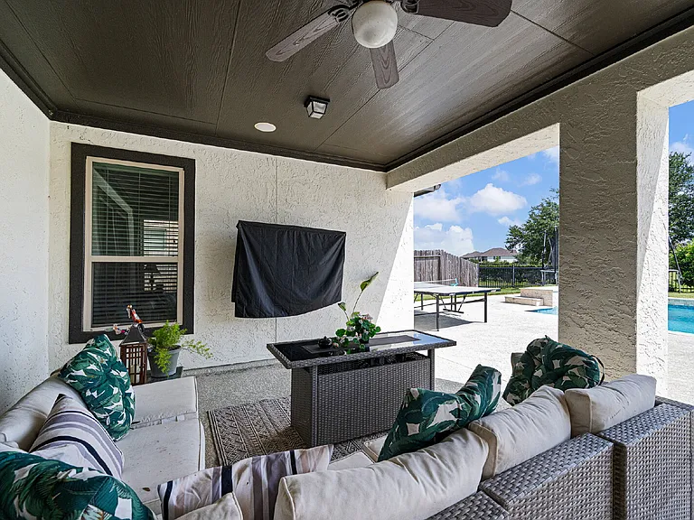 4627 Miramar Dr — Photo 41